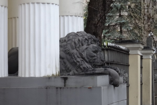Московские львы и другие животные